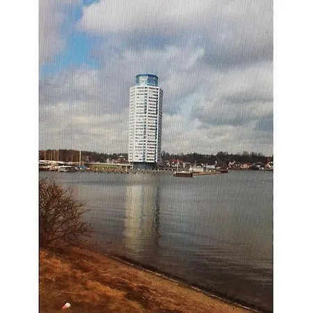 Дом отдыха In With Swimming Pool